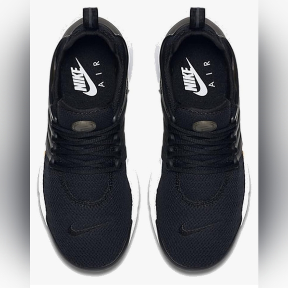 Nike Kids Black and White Athletic Shoes - Picture 2 of 9